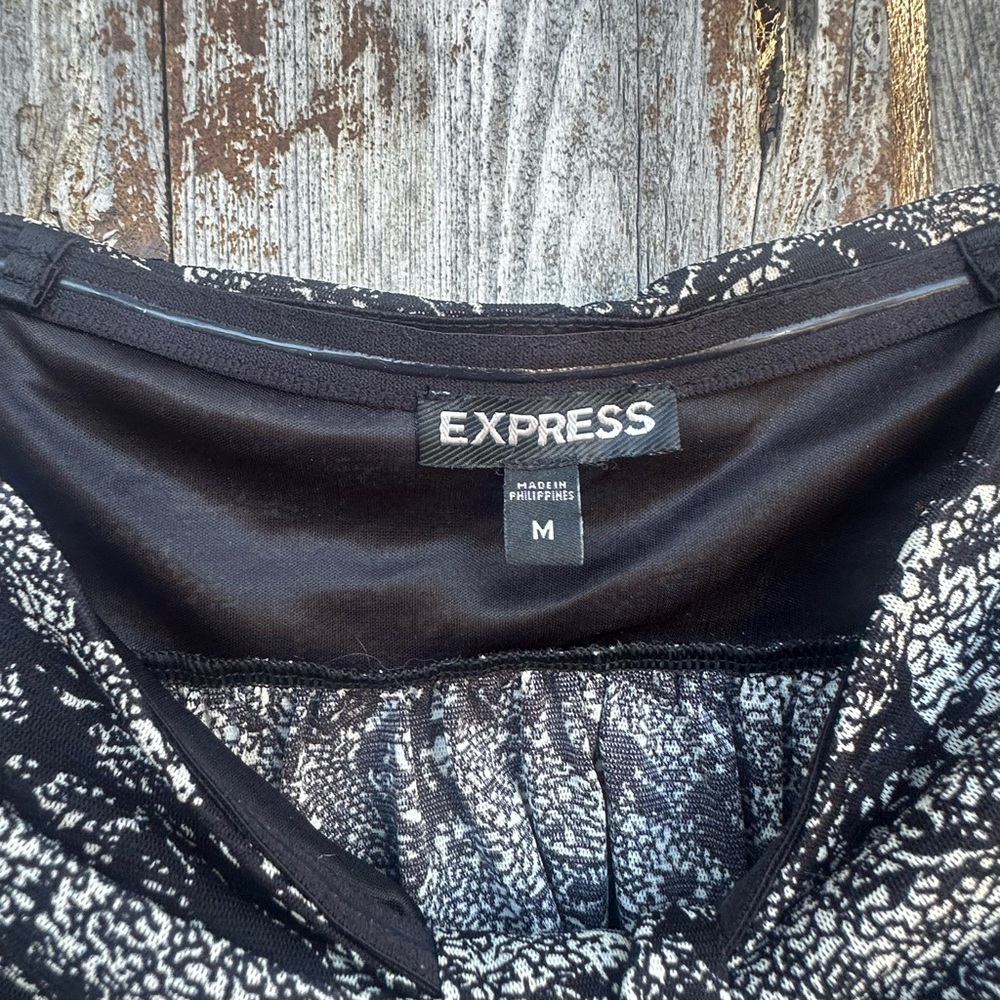 Express strapless top - Picture 3 of 3